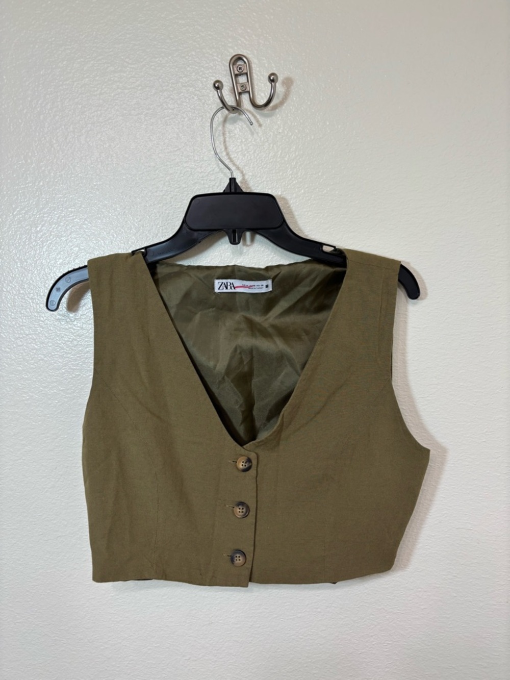 Zara Olive V-Neck Cropped tailored chic Button Vest - Picture 3 of 6